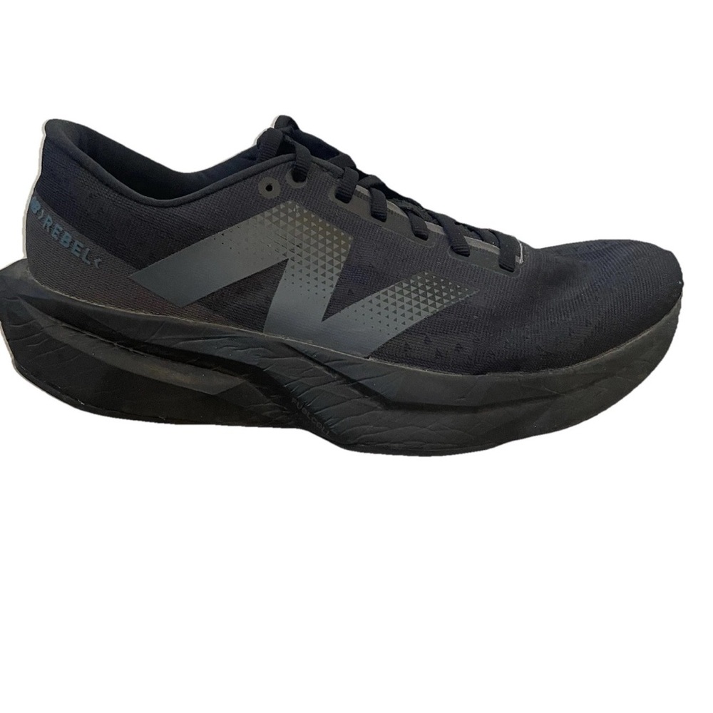 New Balance Men Size 8.5 Black FuelCell Rebel v4 Running Shoes MFCXLB4 Fantomfir